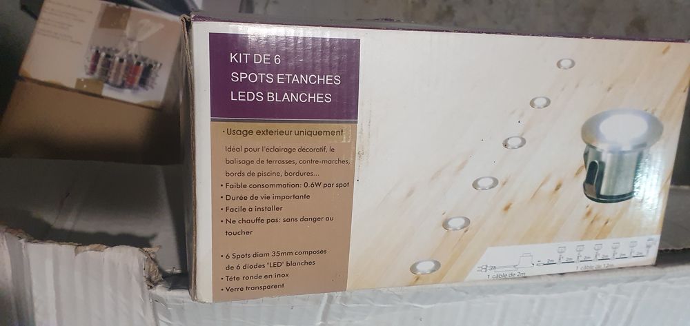 Bo&icirc;te de lampes led 35 € neuves Bricolage