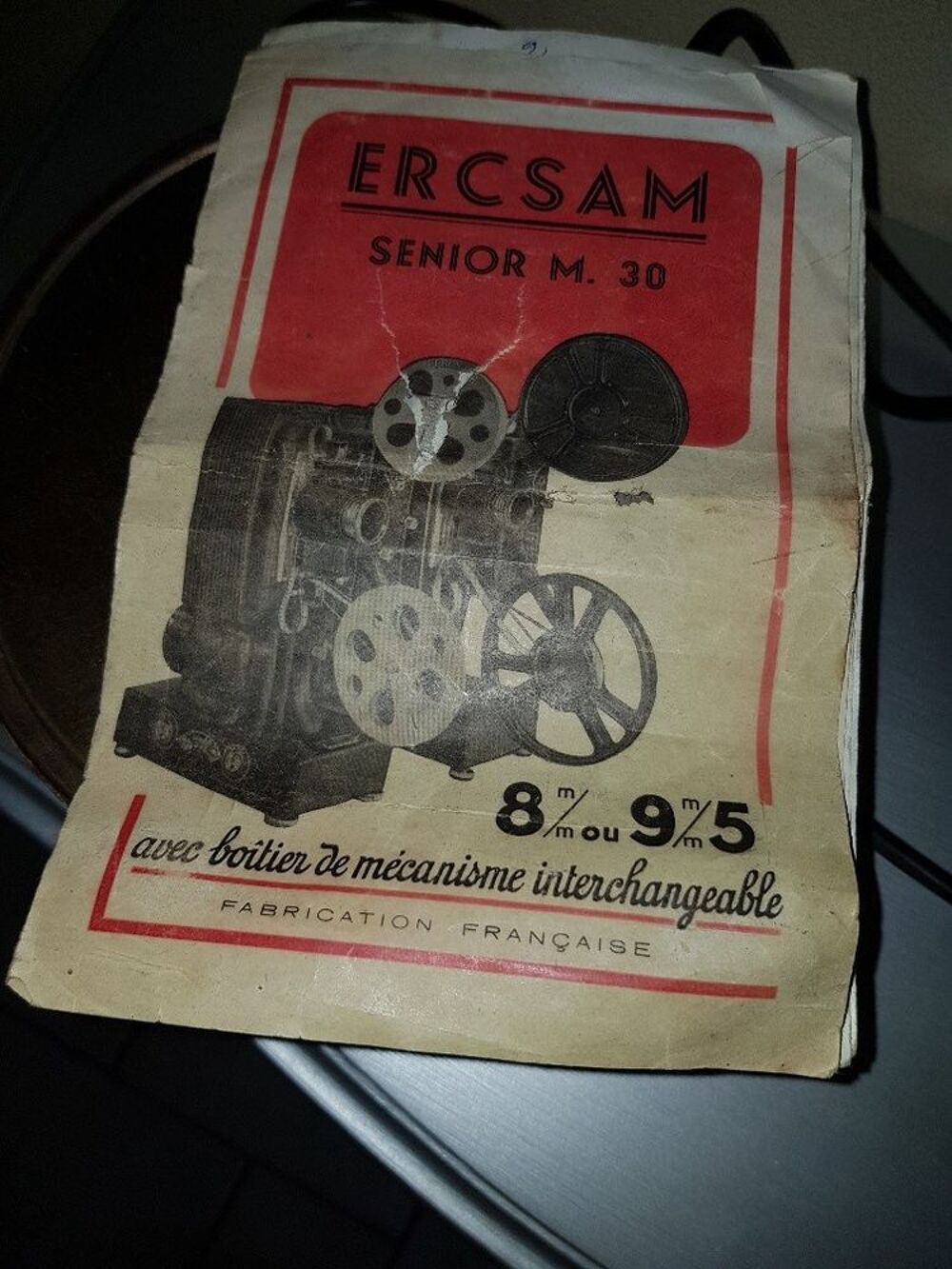  Projecteur de cin&eacute;ma ERCSAM Senior M.30. pour film 9,5 mm. 