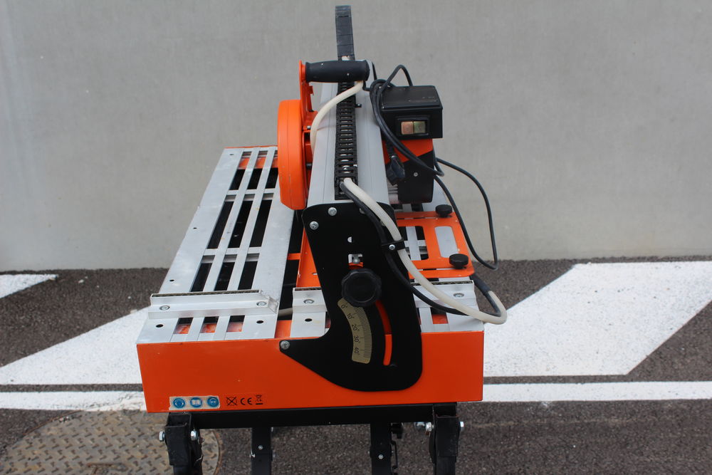 Carrelette &eacute;lectrique Clipper TR 201 E professionnelle Bricolage