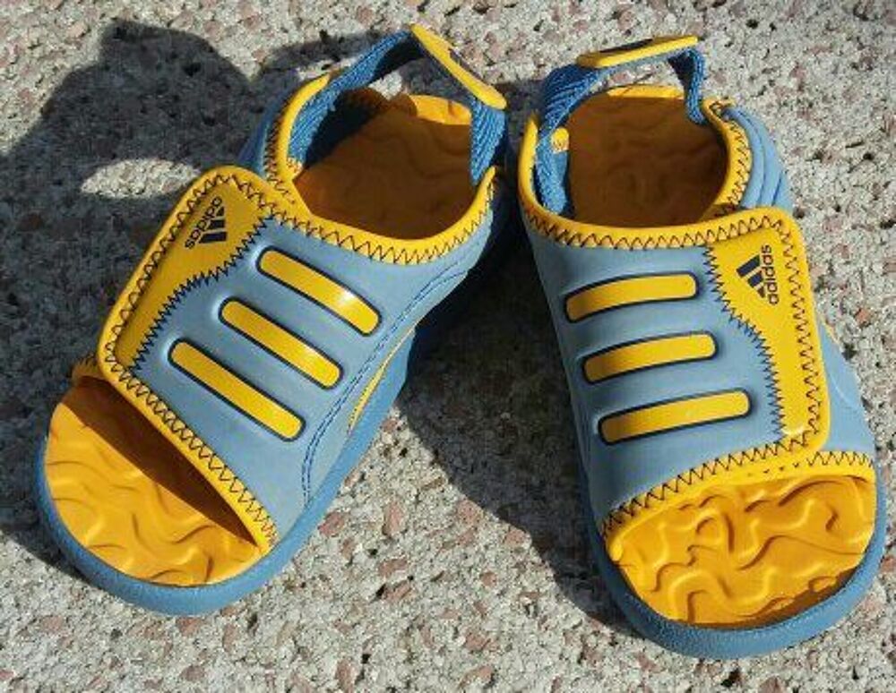 SANDALES/nu-pieds (pour B&Eacute;B&Eacute;) marque ADIDAS Pointure 23 Chaussures enfants