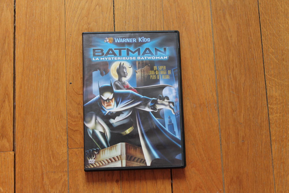 DVD BATMAN LA MYSTERIEUSE BATWOMAN DVD et blu-ray