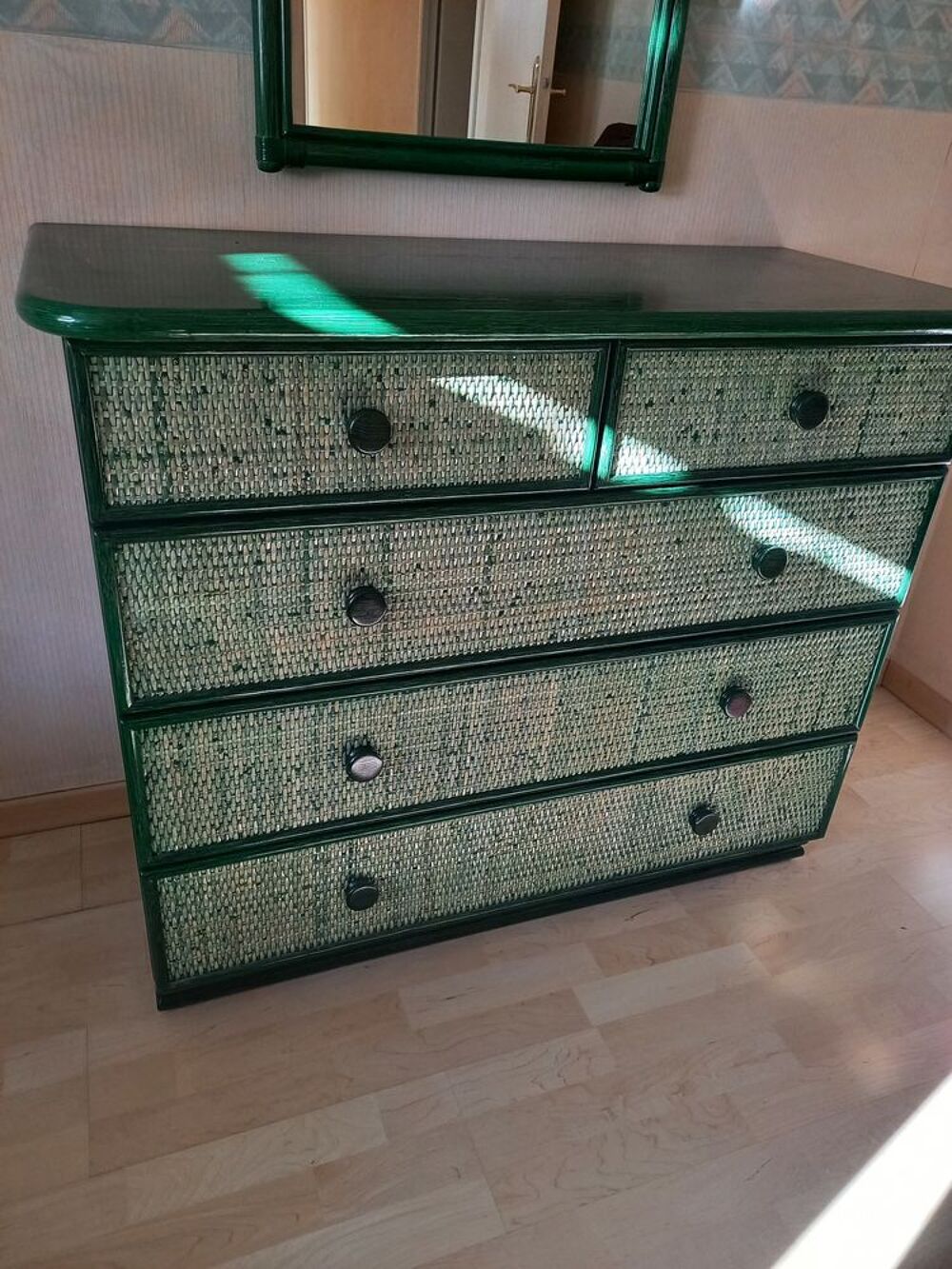 Chambre &agrave; coucher en rotin vert Meubles