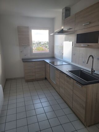  Appartement à louer 3 pièces 67 m²