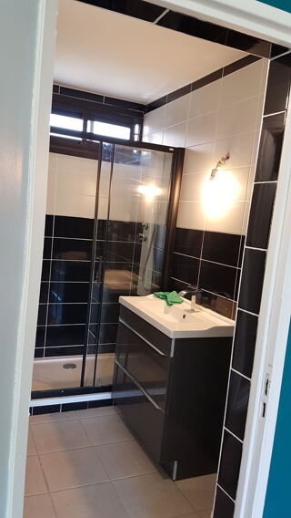  Appartement � louer 5 pi�ces 77 m�
