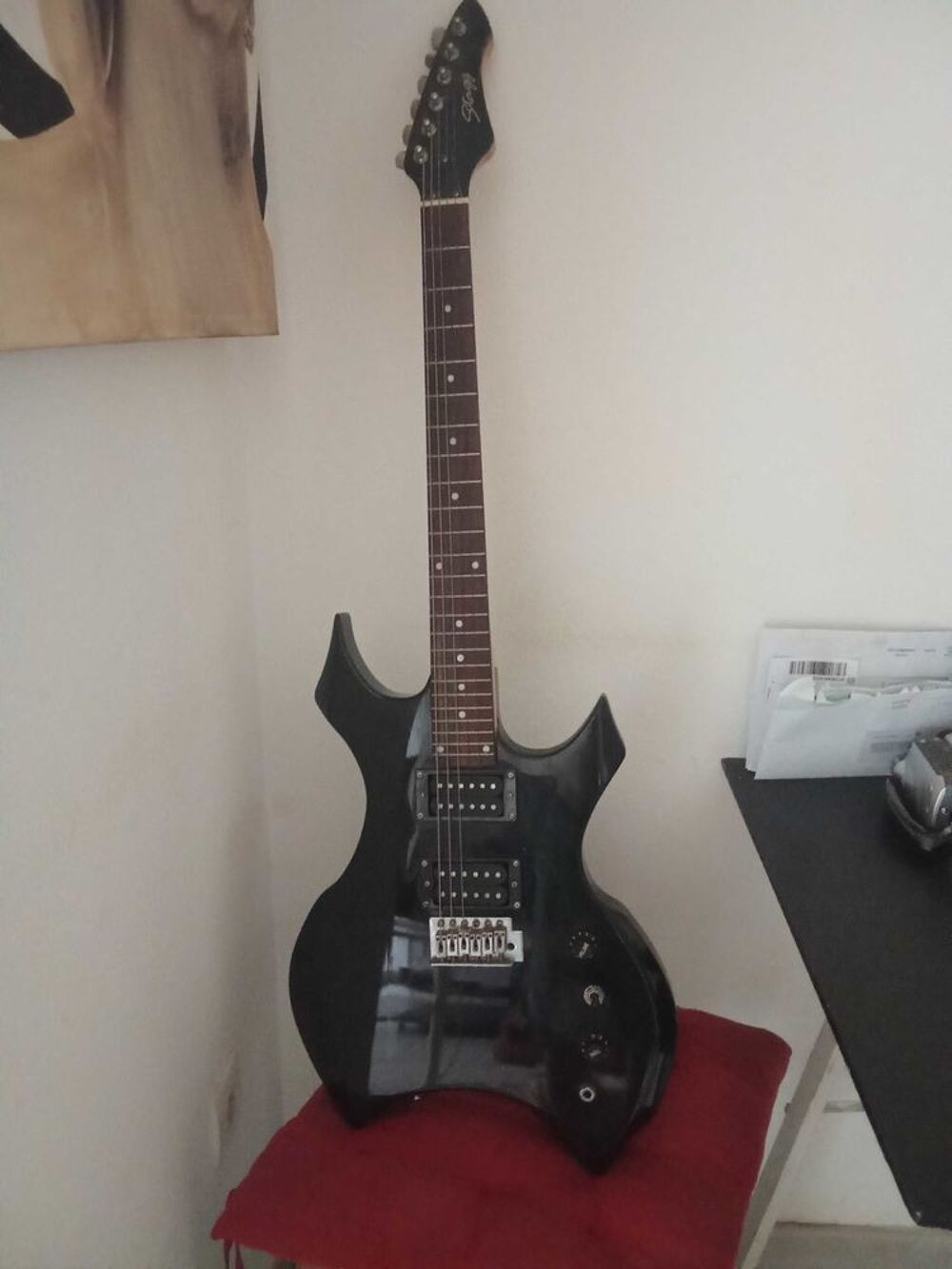 deux guitares &eacute;lectriques (enfant et adulte) Audio et hifi