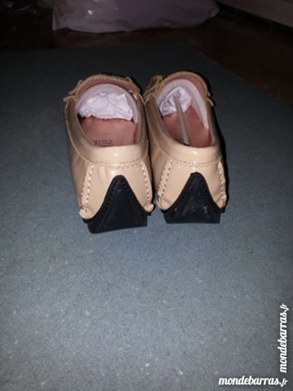 Mocassins vernis beige Balmain Chaussures