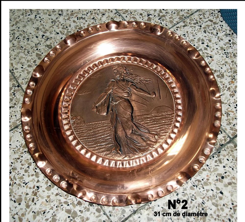 assiette en cuivre la semeuse. 