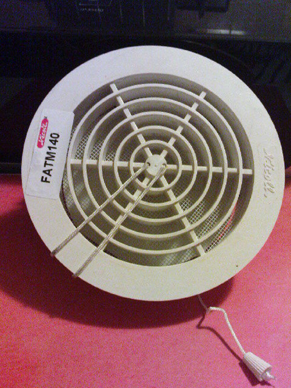 4 grilles d`a&eacute;ration int&eacute;rieure &agrave; clipser &Oslash; 140 mm NICOLL Bricolage