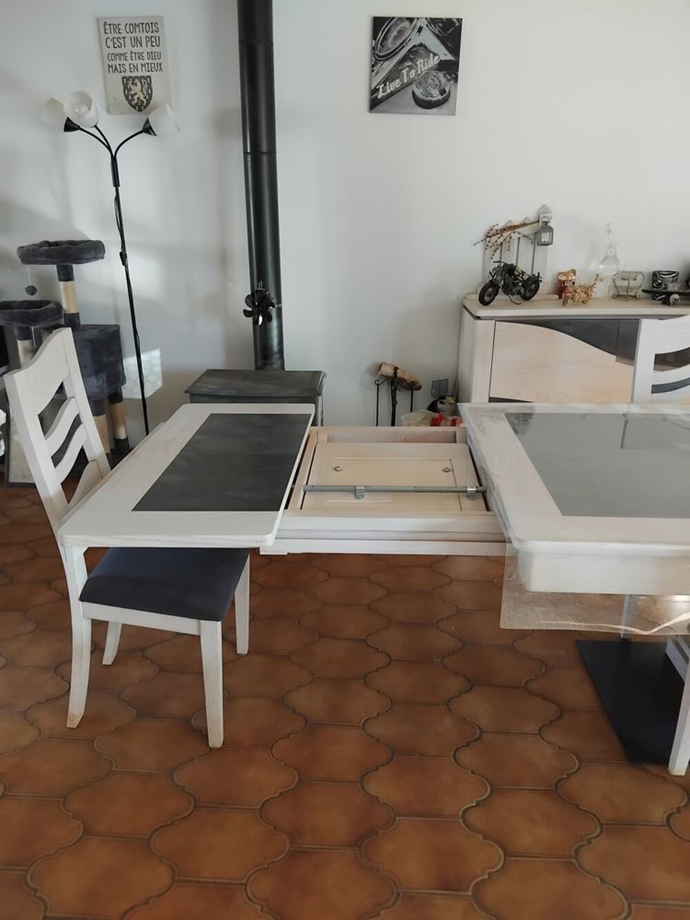 Salle &agrave; manger Meubles
