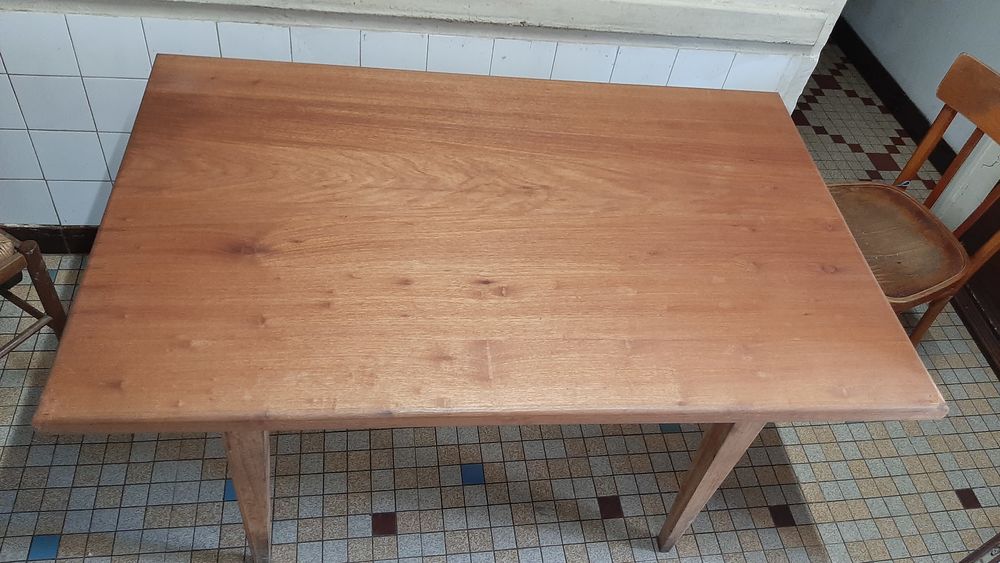 Table en bois massif 126 x 79 cm - Plateau &eacute;pais 4 cm Meubles