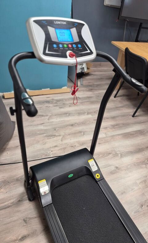 Tapis de course pliable LONTEK ? �cran LED ? peu servi 150 Foucherans (39)