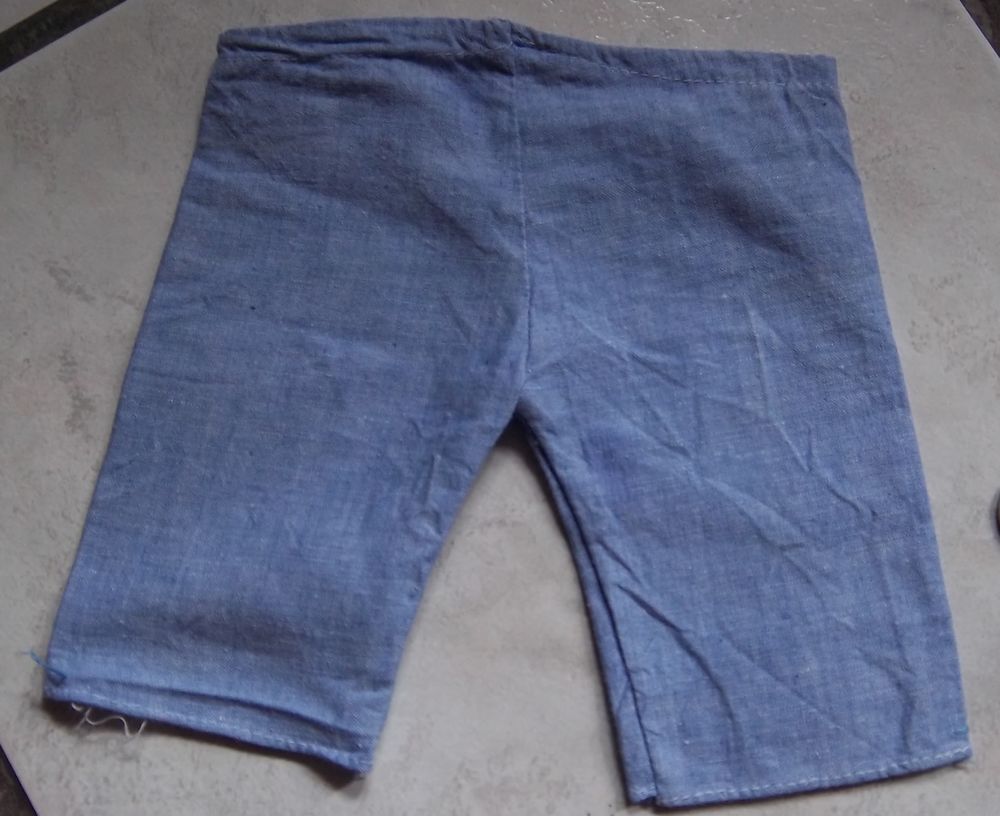 Pantalon bleu poup&eacute;e moyenne Jeux / jouets
