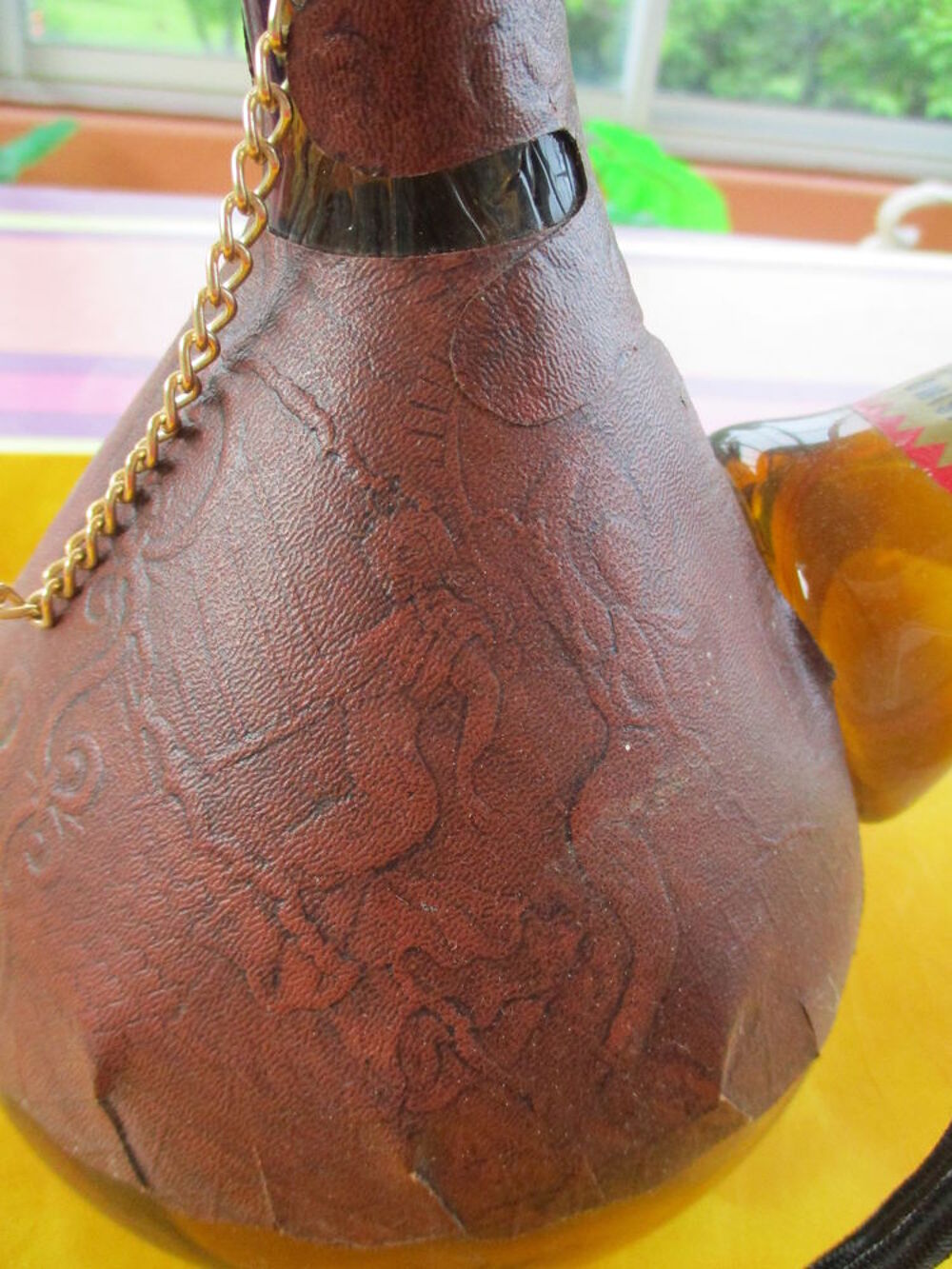 Bouteille espagnole "MOSCATEL" d&eacute;cor&eacute;e
Décoration
