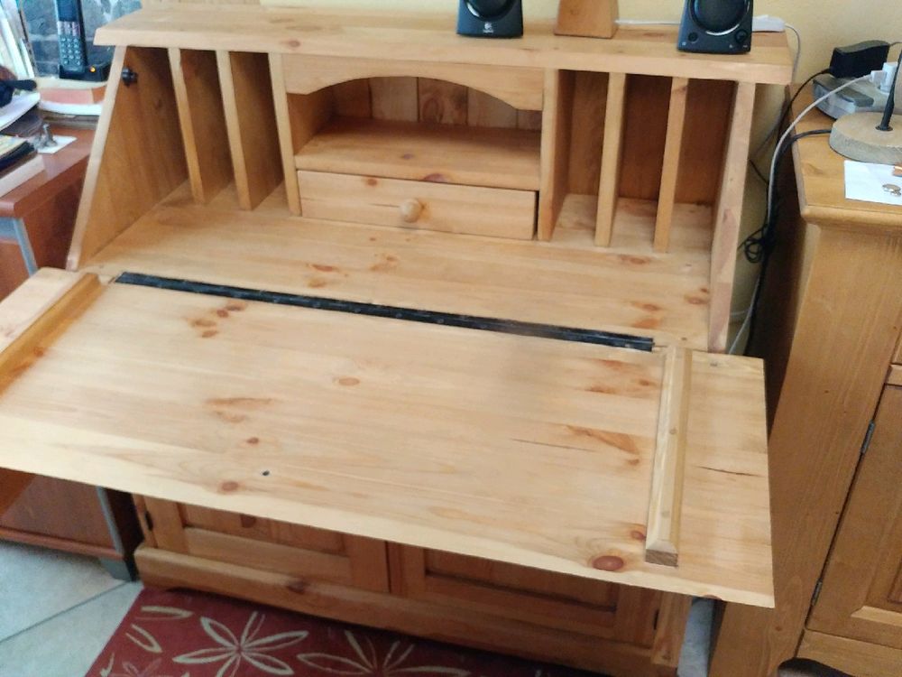 Bureau scriban pin massif TBE Meubles