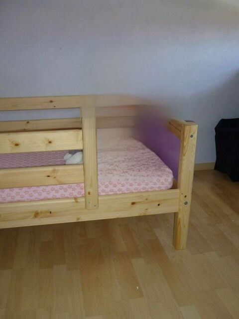 Lit volutif avec barrires amovibles  ds 2 ans 180 Panazol (87)