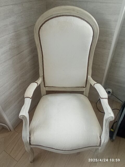 FAUTEUIL VINTAGE 95 La Roche-sur-Yon (85)