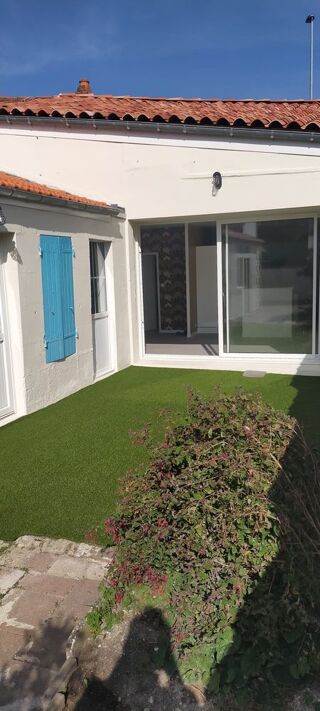 Maison à louer 3 pièces 77 m² Rochefort