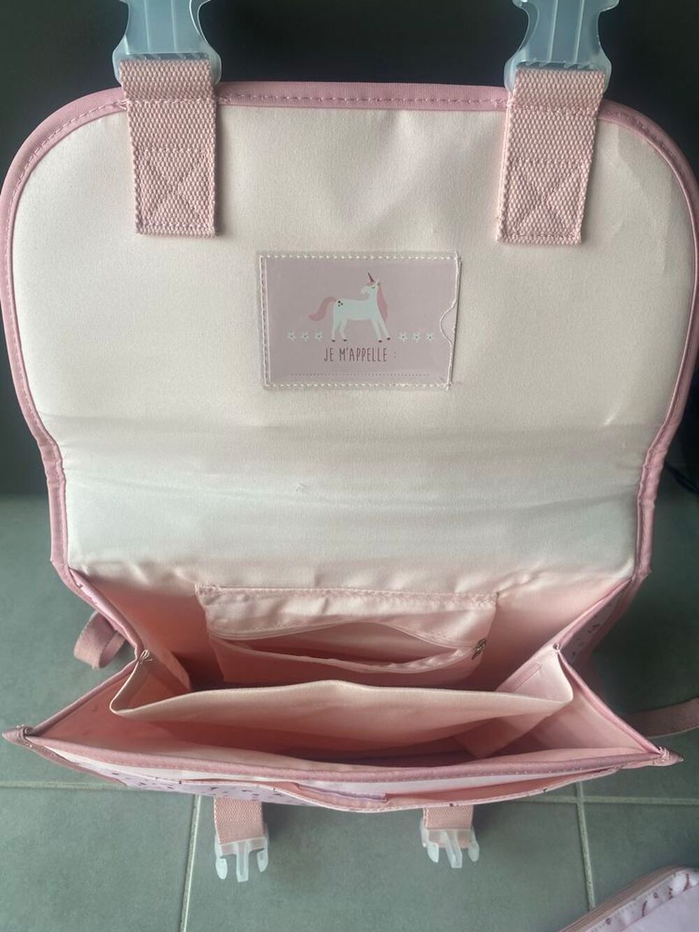 Cartable + Trousse Vêtements enfants