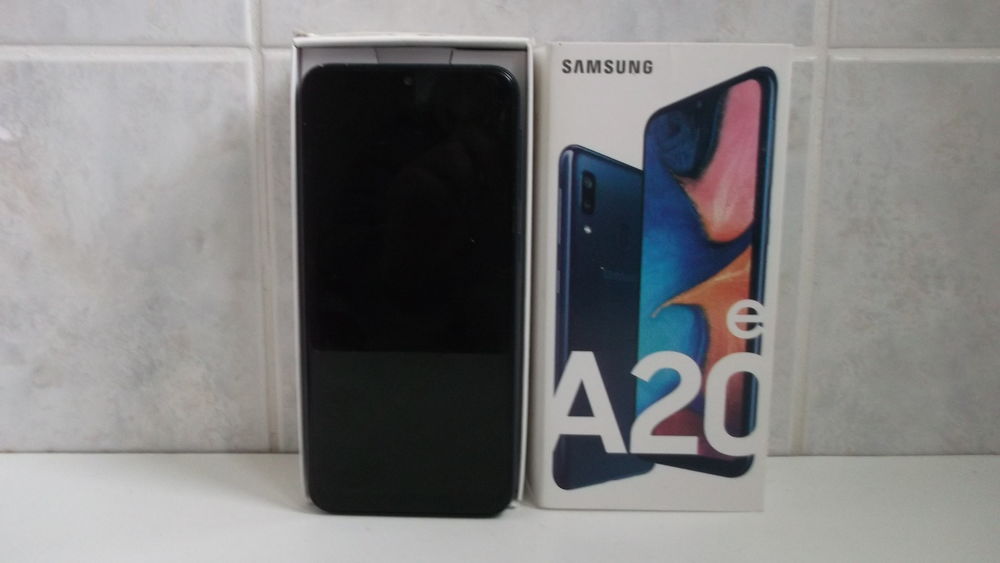 SAMSUNG GALAXY A 20e T�l�phones et tablettes