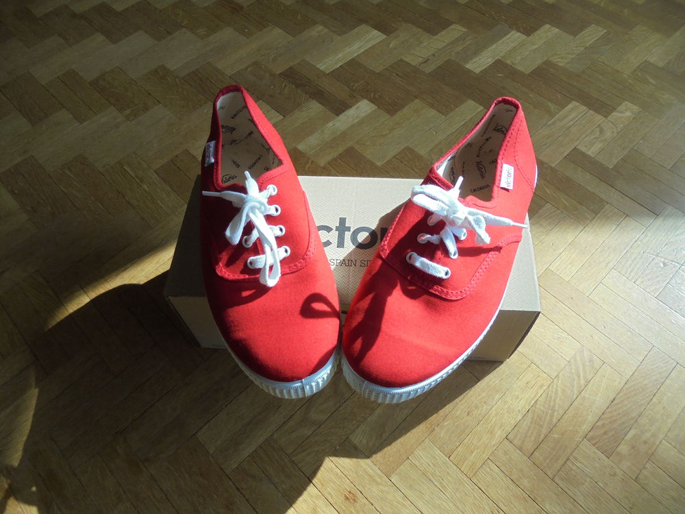 Baskets Victoria rouges Chaussures