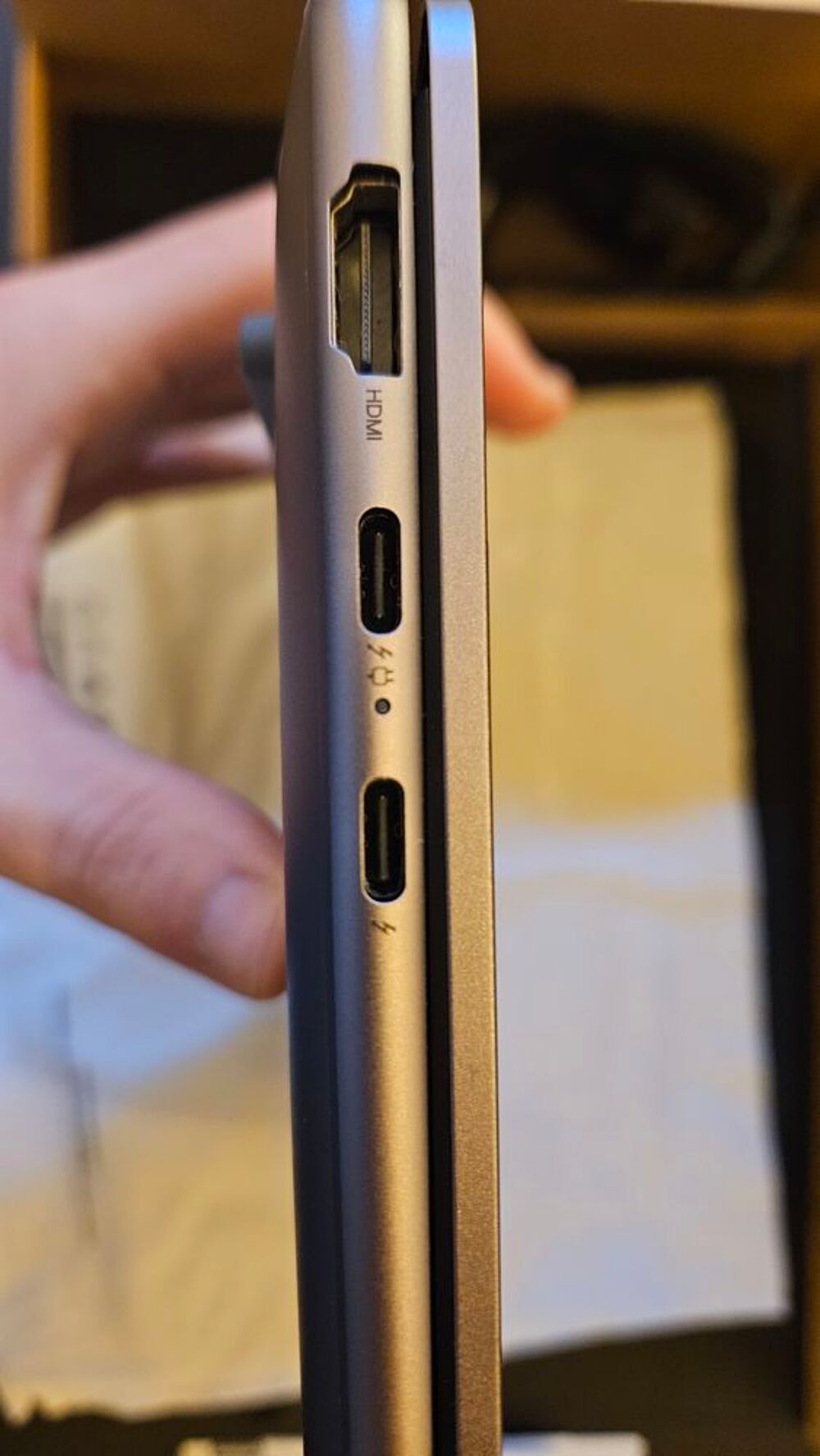 Lenovo Yoga Slim 7 14IMH9 ? Ultra 7 / 32 Go RAM Matériel informatique