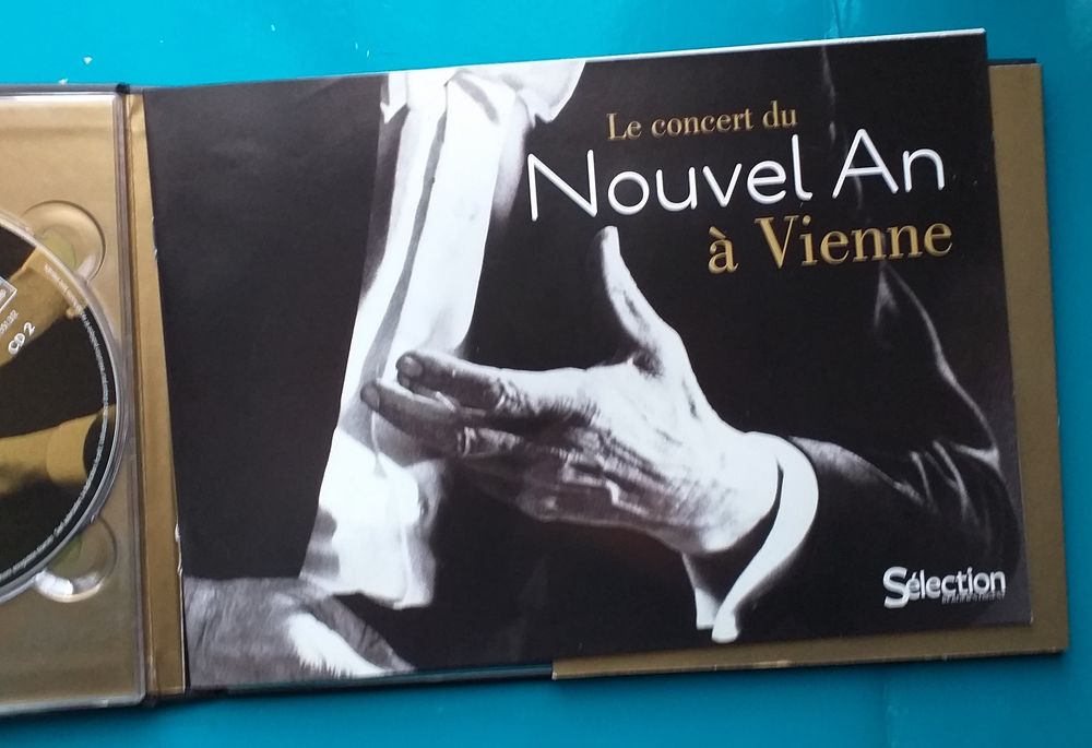 Coffret : Le concert du Nouvel An &agrave; Vienne comprenant 4 CD et 1 DVD CD et vinyles