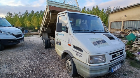 Iveco Daily TBO DAILY 35.10 VJ 12 1999 occasion Sens 89100