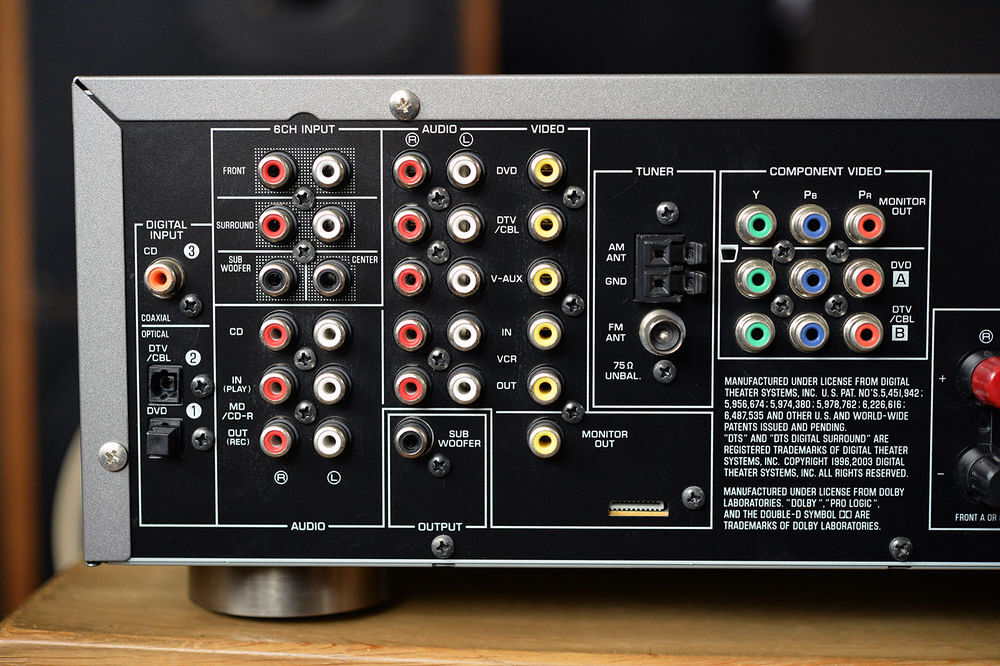 Ampli-tuner audio-vid&eacute;o Yamaha RX-V357 Audio et hifi
