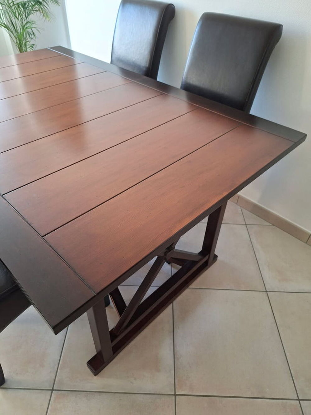 BEELE TABLE SALLE A MANGER Meubles