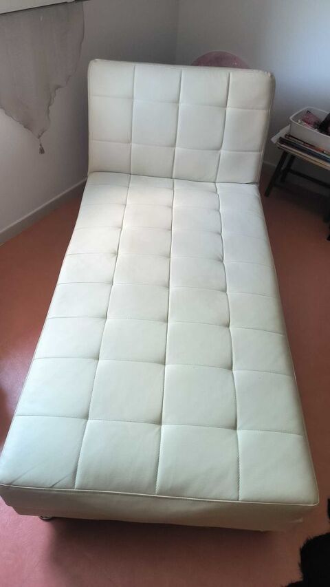 pas d'envoi bout de canapé semi cuir blanc 15 Meilhaud (63)