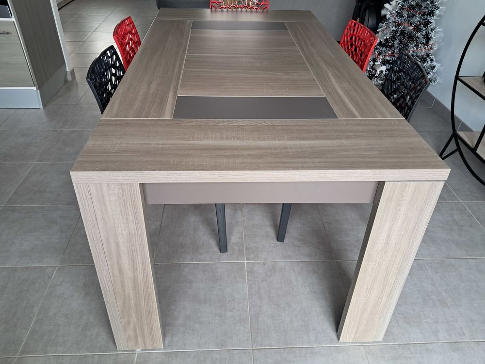 Table a manger Meubles