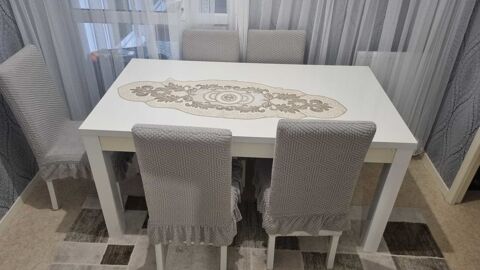 table avec 6 chaises 300 Rennes (35)