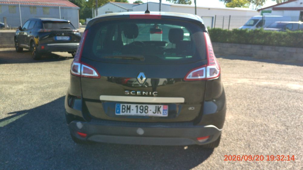Sc&eacute;nic III Scenic III dCi 110 FAP eco2 Bose Euro 5 EDC 2011 occasion 82370 Saint-Nauphary
