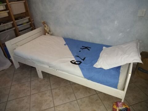 deux lits volutif ikea. Bon tat. 0 Fuveau (13)