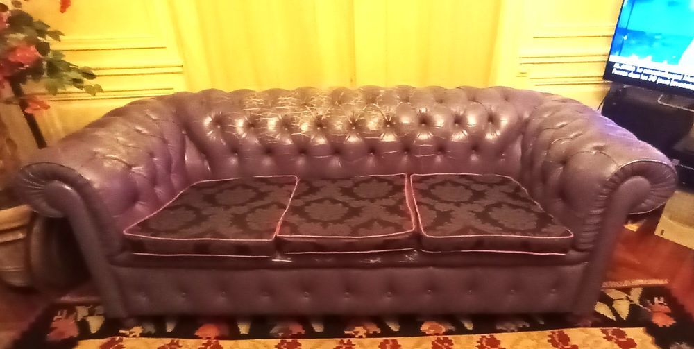 Salon Chesterfield Canap&eacute; + 2 fauteuils en cuir Meubles