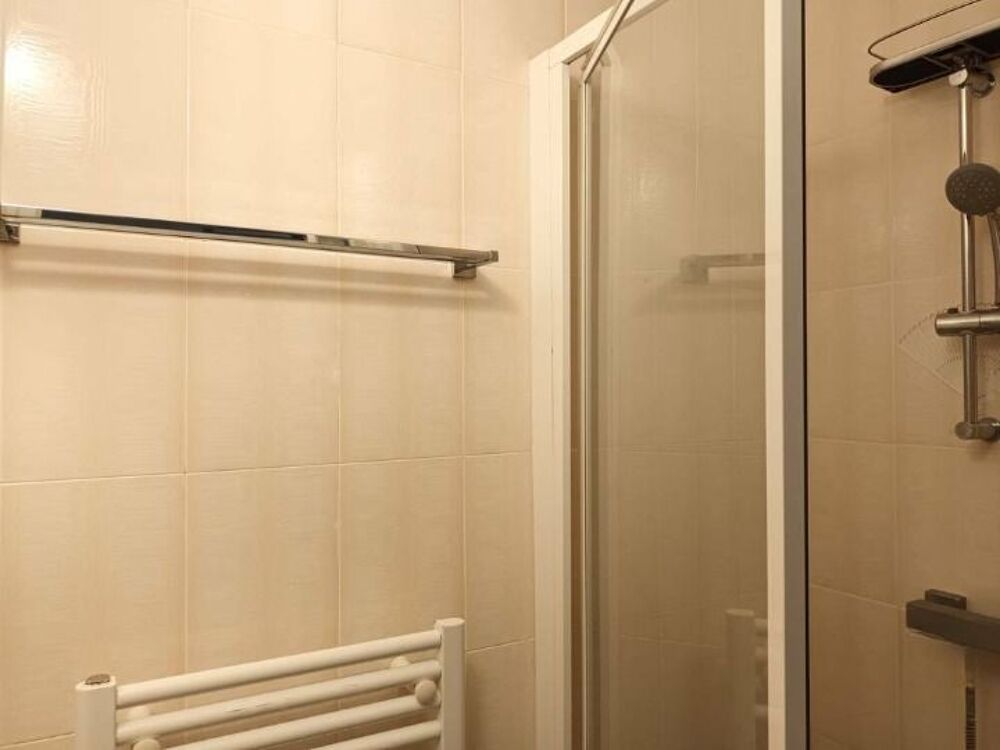 Location Appartement T2 équipé et meublé de 38 m² Saint-mandé