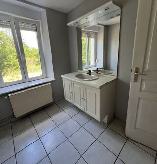  Maison à louer 4 pièces 107 m²