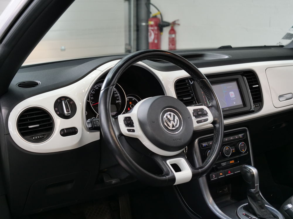 COCCINELLE II Coccinelle Cabriolet 1.2 TSI 105 BMT DSG7 Design 2018 occasion 69330 Pusignan