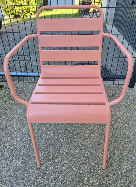 Lots de 4 fauteuils de jardin en métal/ Couleur Saumon 300 Saint-Blaise (74)