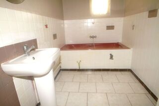  Maison � vendre 9 pi�ces 319 m�