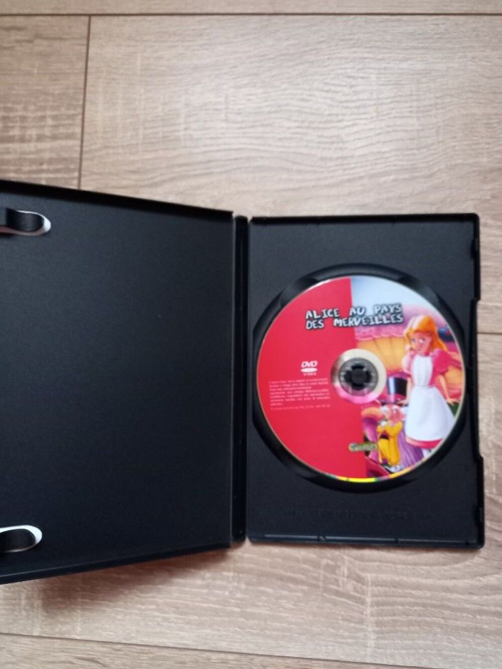 Dvd Alice au pays des merveilles DVD et blu-ray