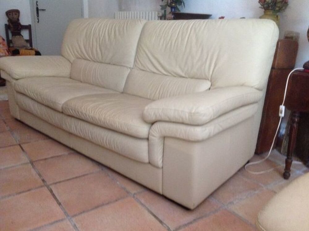 CANAPE 3 places cuir blanc ecru Meubles