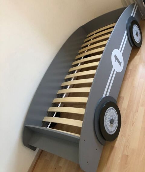 Lit voiture avec matelas 55 Lognes (77)