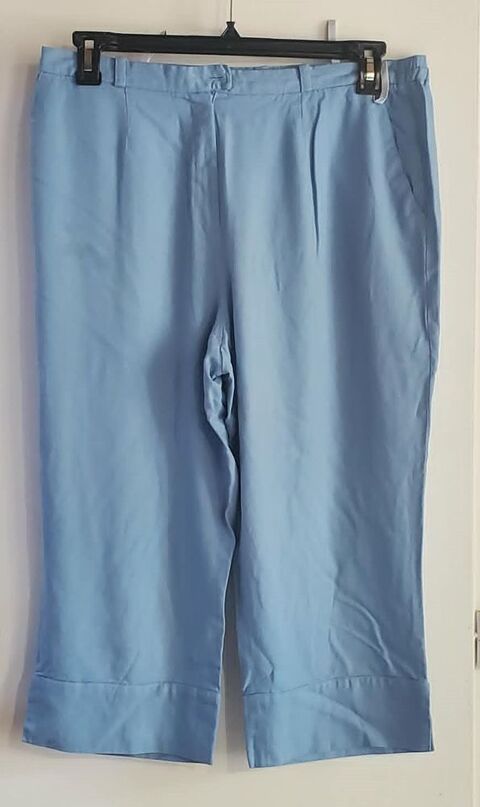 PANTACOURT BLEU LES IMPECCABLES DE LA REDOUTE TAILLE 48 Bubry (56)