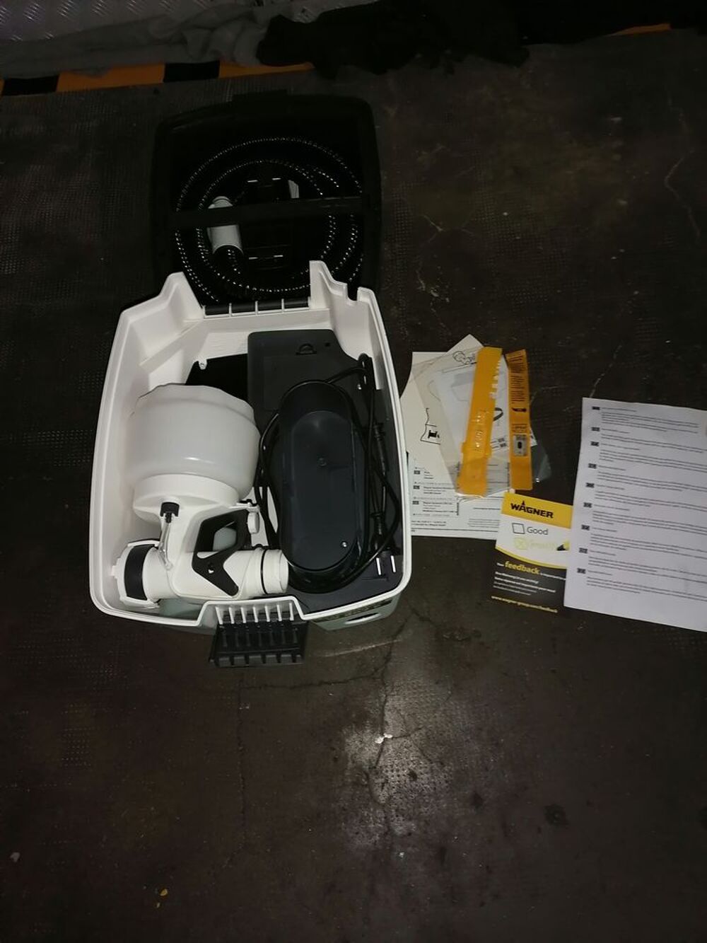 Pistolet de peinture basse pressions complet en excellent Bricolage