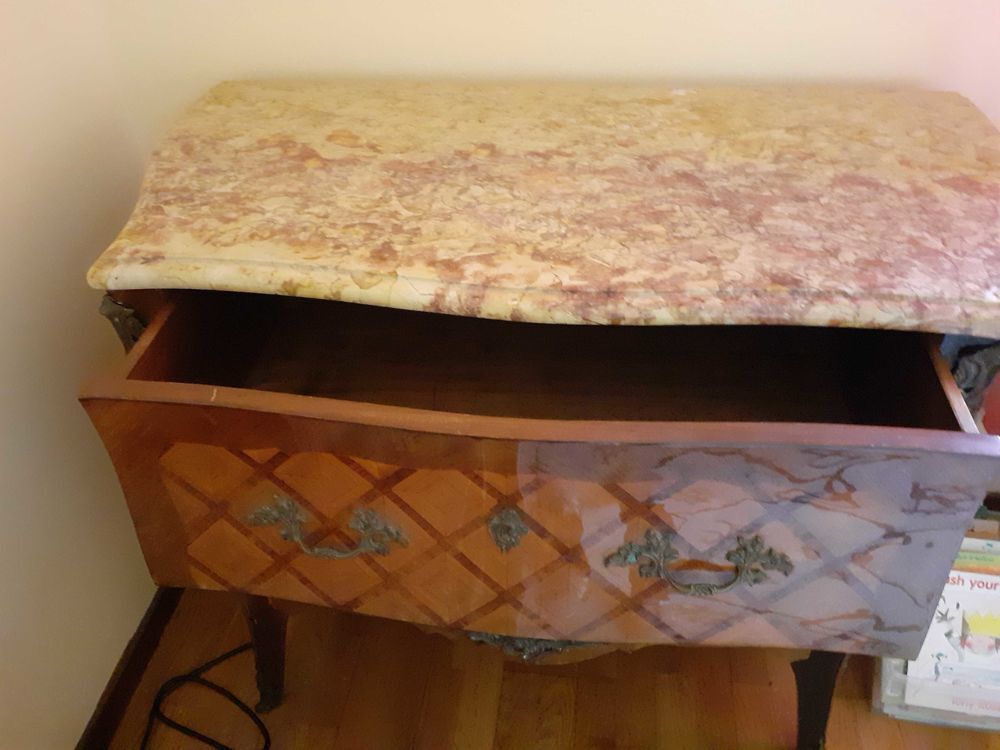 commode Louis XV Meubles