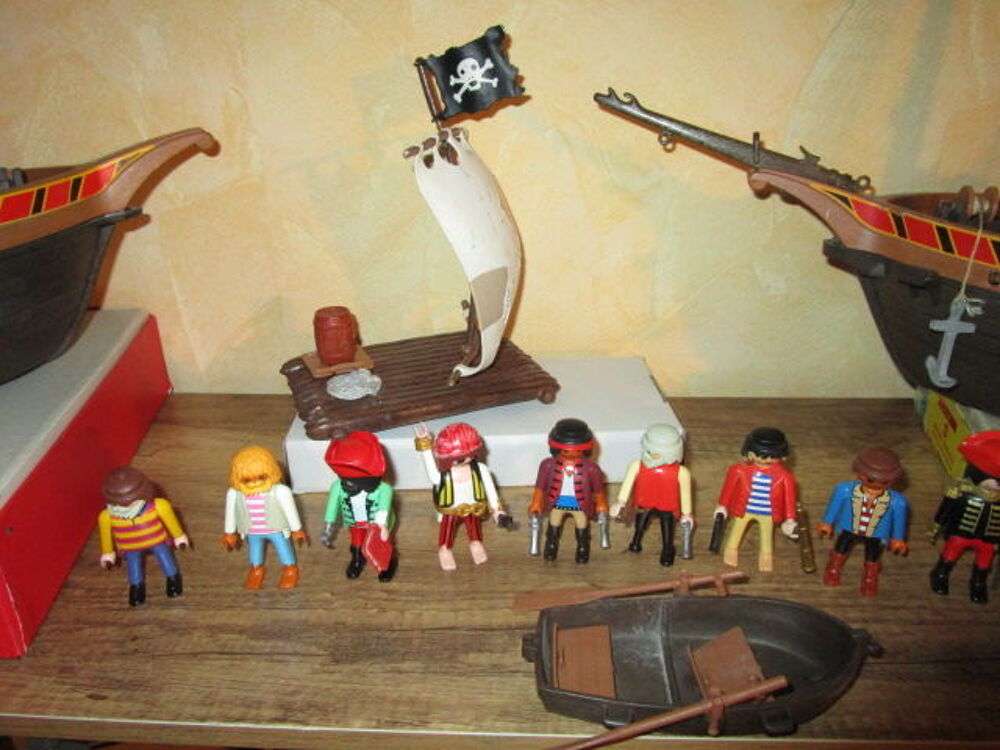 LOT VIEUX BATEAUX PIRATE PLAYMOBIL+ACCESSOIRES LOT JU28D Jeux / jouets