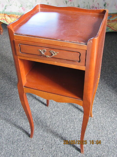 Tables de chevet 30 Orl�ans (45)