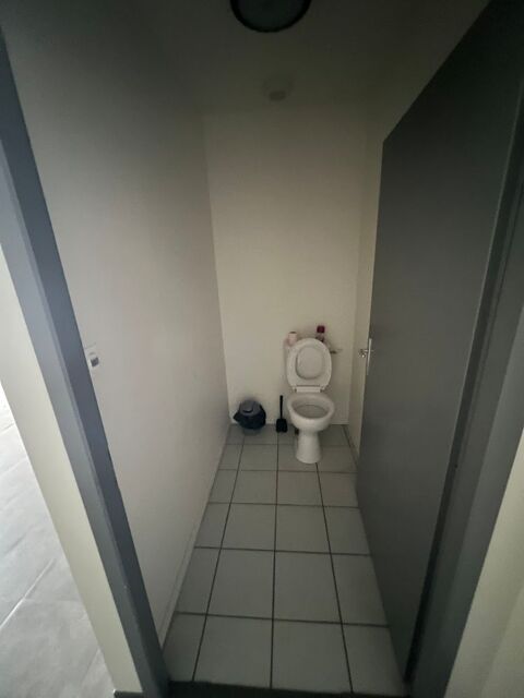  Atelier � louer 4 pi�ces 251 m�