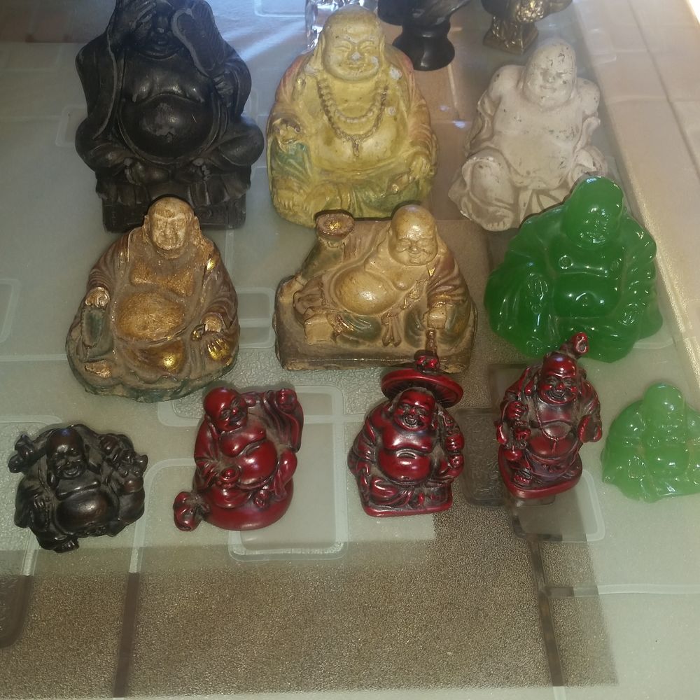 PETITES FIGURINES 